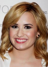 Fryzury Demi Lovato 2