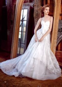 designer svatební šaty12