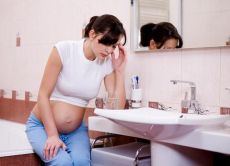 диария и повръщане преди раждането