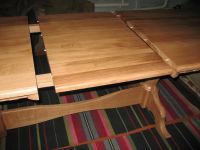 Jídelní stoly z masivního dřeva5