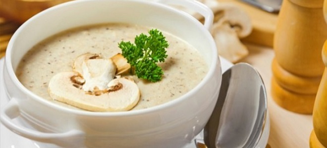 Gljiva juha od šampinjona -