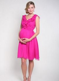 šaty pro těhotné ženy na dovolenou 5