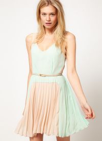 šaty s plisovanou sukní 1