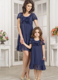 Šaty pro matku a dceru ve stejném stylu6