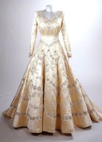 Sukienki z XVIII wieku2