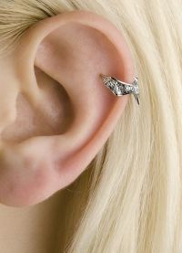 Chrząstka kolczyków w uchu 3