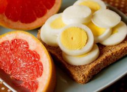 Dieta jajeczno-grejpfrutowa 4 tygodnie