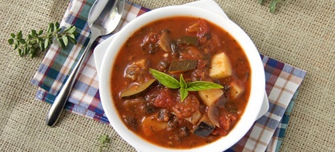 zupa z bakłażanem i pomidorami po ormiańsku