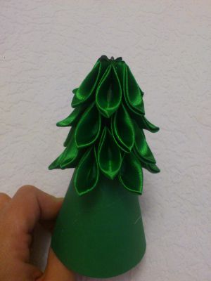 Božično drevo kanzashi master razred 8