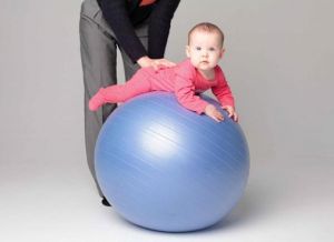 vježbe s loptom za bebe 1