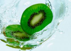 kiwi плодове за лицето