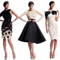 styly šatů spadají do roku 2012