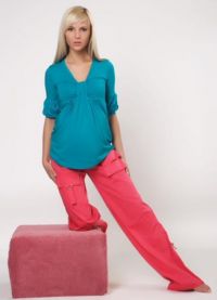 Модни дрехи за бременни жени 4