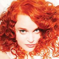 ohnivé červené barvivo pro barvu vlasů 1