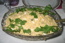Salata s ribom i rižom