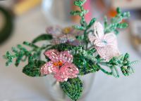 Rože, izdelane iz kroglic z lastnimi rokami 22