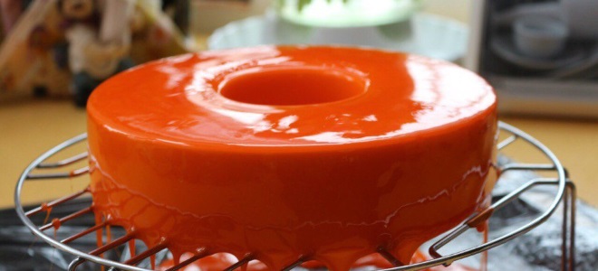 Color Fudge Cake