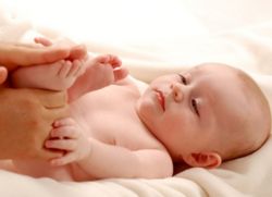 masaža stopal za dojenčke