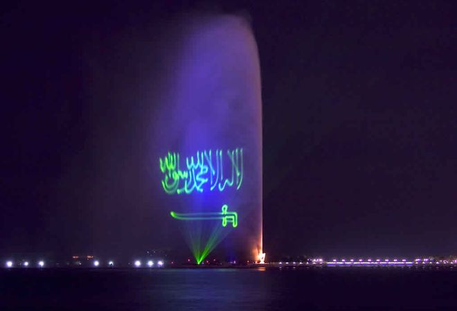 Лазерное шоу на фонтане Фахда