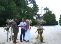 Свадебная церемония на берегу Френчманс-Ков