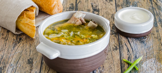 Recept za zeljno juho s svinjino