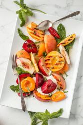 Jak udělat jednoduchý ovocný salát s jogurtem - recept