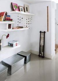 Мебели за малък коридор 12