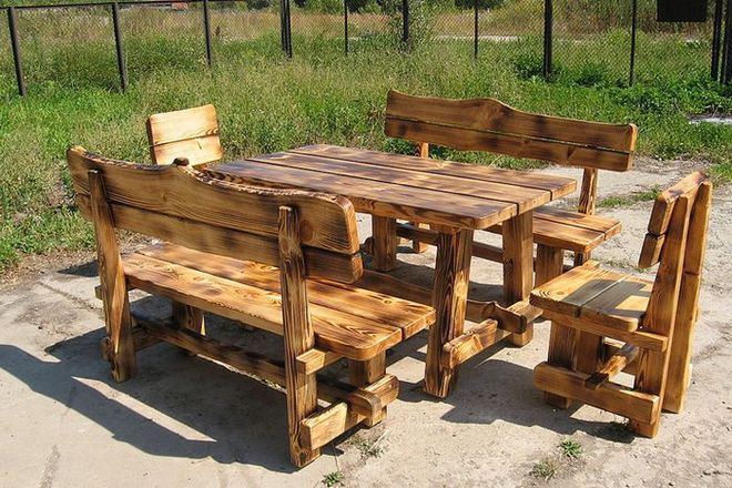 3 dřevěný zahradní stůl