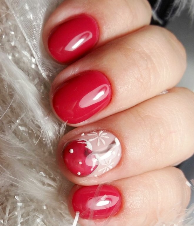manikura za kratke nokte sa crvenim gel poliranjem 3