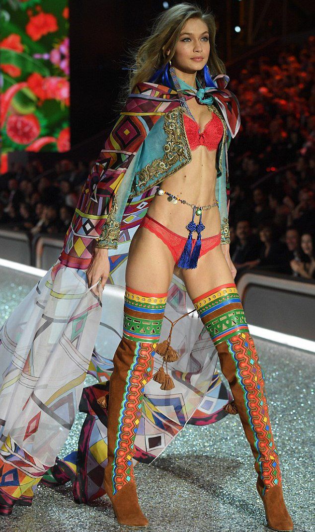 Модель уверяет, что не худела для показа  Victoria's Secret Fashion Show