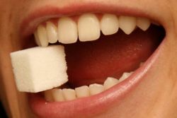 jak léčit zánět dásní doma