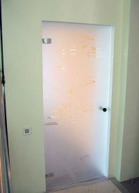 Staklena vrata za kupaonicu1