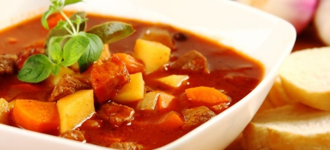 Унгарска голашка супа