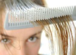 Причини за ранна сива коса при жените