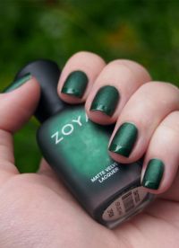 zielony manicure 1