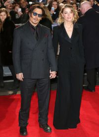 Джонни Депп и Эмбер Херд на премьере фильма Мордекая в Лондоне