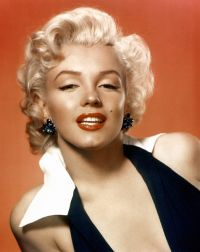 Hairline Marilyn Monroe9