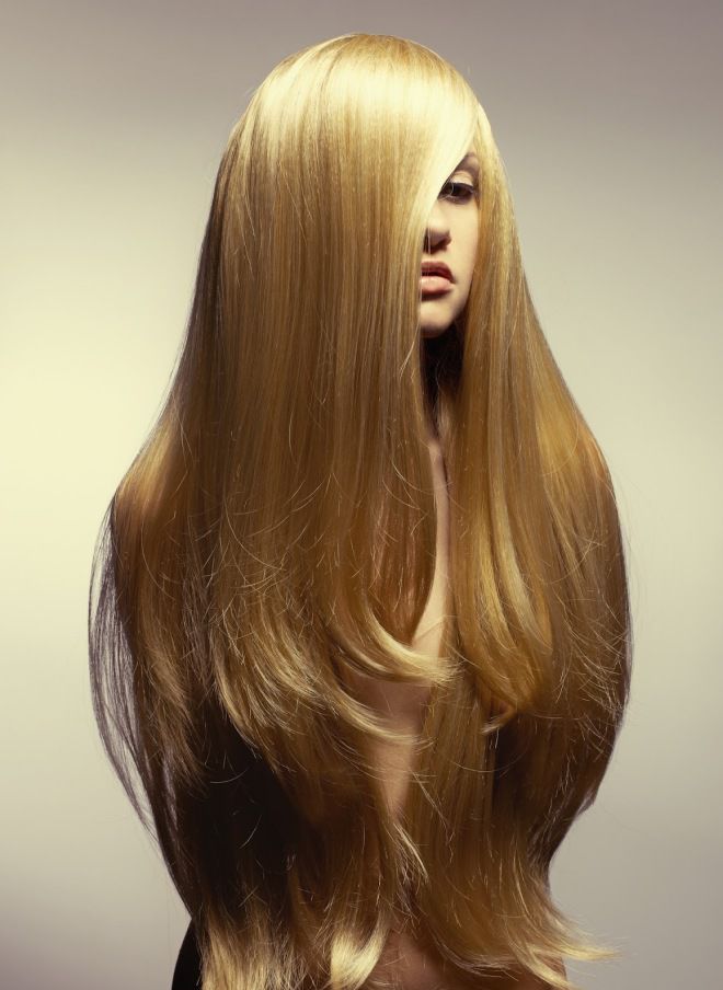 Как укладывать длинные волосы феном три