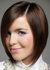 ženske frizure za polni obraz 9