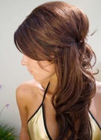 Fryzura Babette ze spływającymi włosami