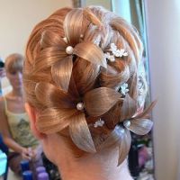 Hairstyles with hairpins 10