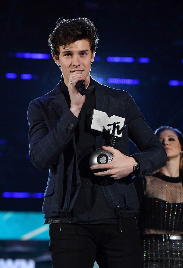 Шон Мендес на премии MTV EMA
