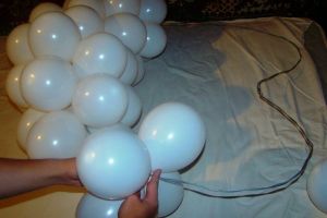 srce balonov s svojimi rokami13