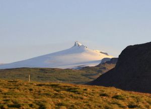 Вулкан Снайфедльс и ледник Снайфедльсйёкюдль