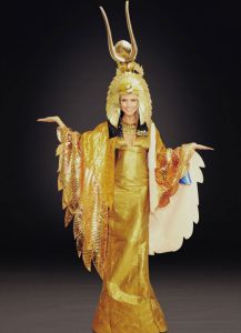 2012 год в образе египетской богини