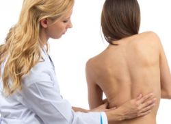 simptomi šmrne hernije ledvene hrbtenice