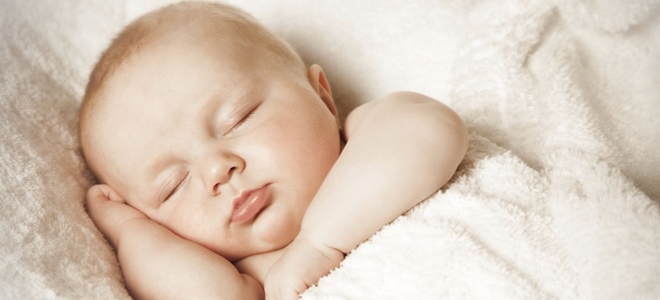 Как да помогнем на новородено с хълцане