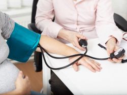 vysoký krevní tlak během těhotenství