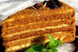 рецепта за медена торта в мултифар