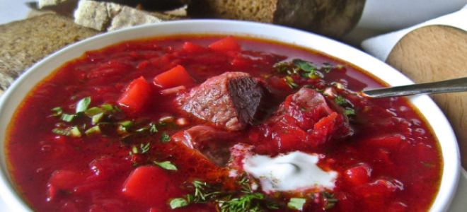 Vroča pesa juha z mesom - klasičen recept